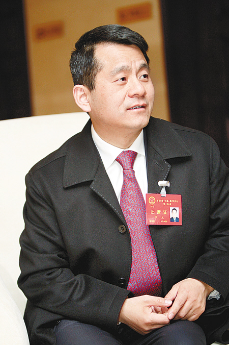 人大代表李元:打造西安特色文化品牌   "政府工作报告明确提出,要