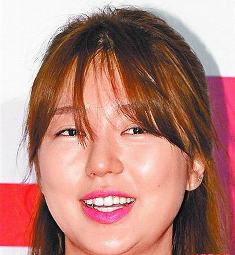 尹恩惠办庆生会两颊突出 网友:好像2颗鸡蛋长脸上(组图)