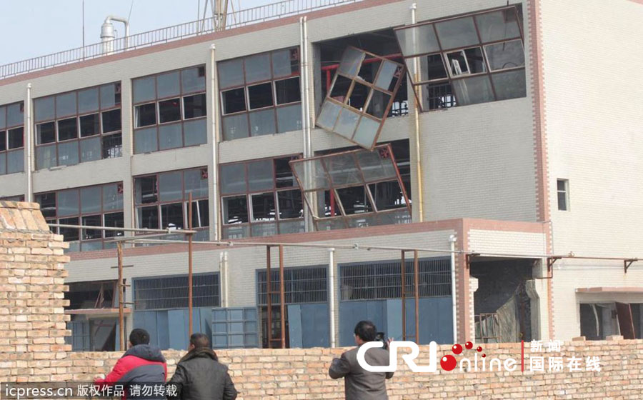 河北赵县化工厂爆炸事故已致9死40余伤 现场高