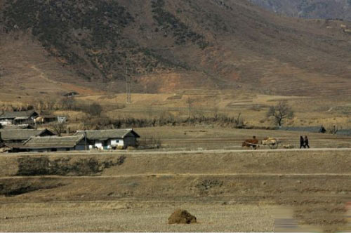实录中朝最穷农村对比 中国西部农村不及朝鲜