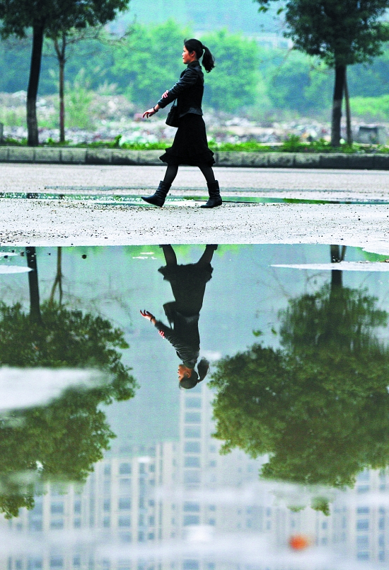 水面倒影