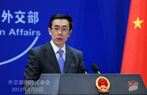 2012年3月8日，外交部发言人刘为民主持例行记者会。