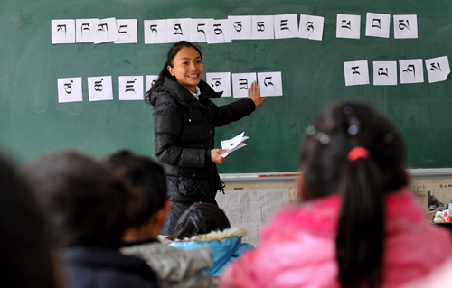 云南山区藏族小学生的幸福生活(组图)