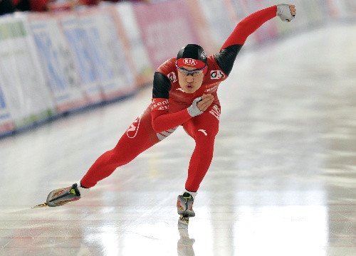 图文:速度滑冰世界杯柏林站 中国选手王楠