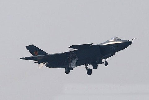 空军少将称歼20试飞效果好 很快会形成战斗力(图)