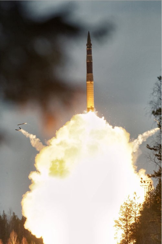 俄罗斯超级秘密武器:白杨—m洲际弹道导弹(组图)-搜狐