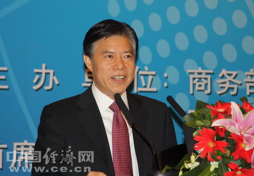 商务部副部长钟山强调今年外贸工作三大重点(
