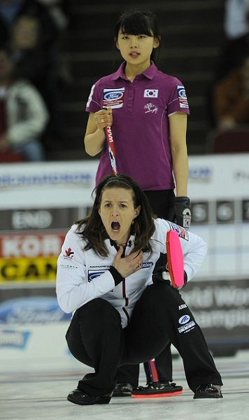 北京时间3月26日,2012福特女子冰壶世界锦标赛在加拿大莱斯布里奇