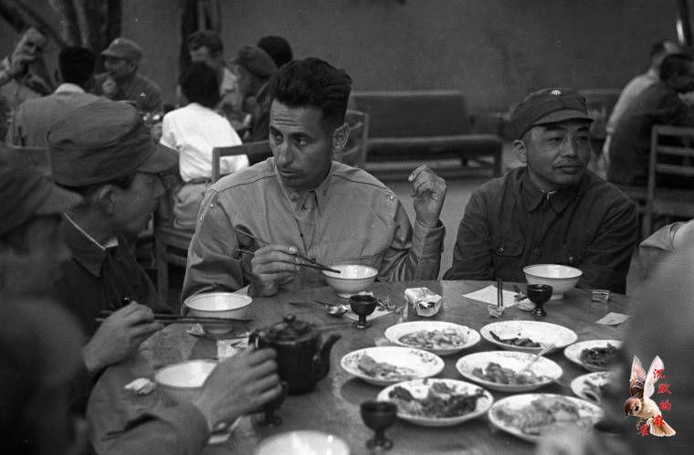 1944年中共领导人宴请外宾(组图)