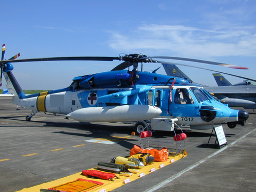 台军嘉义空军基地1架S-70C海鸥救护直升机，26日晚间在台东兰屿附近海域执行海上救援任务时失联，疑似落海。图为失联的海鸥直升机。 “中央社”