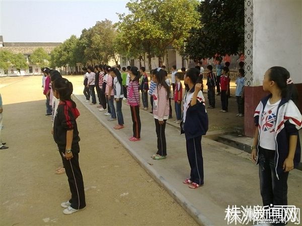 自己只不过是想呼吁发帖的元素,通过一些v元素,发帖寻求广泛通过,希望三初中种方式常见的xyz图片