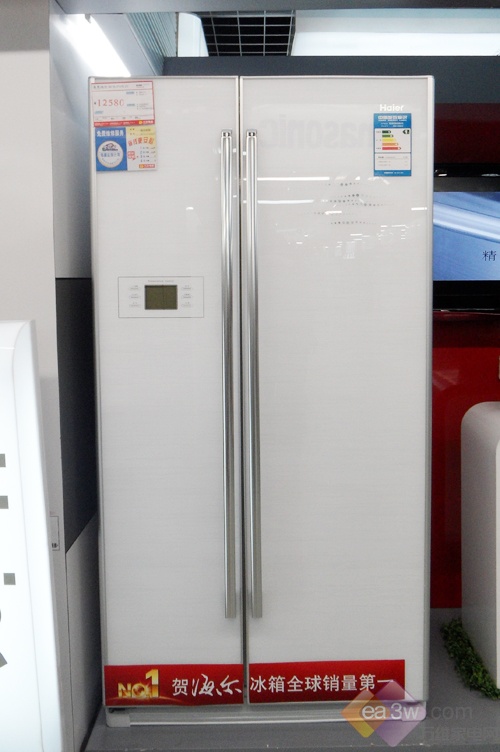 海尔冰箱BCD-576WJV的面板采用六层灰度挂网高难高精工艺，细细如丝，给人带来简约却不简单的视觉效果，丰富视觉感受的同时，给冰箱增加艺术底蕴。