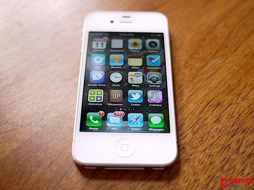 iPhone 4S正面图片