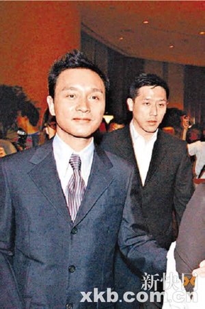 张国荣和唐鹤德亲密瞬间 此爱绵绵无绝期(图)