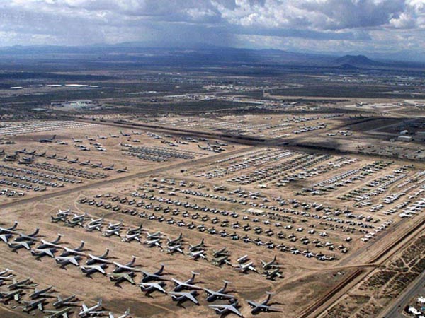 美国亚利桑那州图森市美军戴维斯-蒙森空军基地的"骨院".