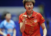 图文：世乒赛中国女团3-0新加坡 丁宁庆祝得分