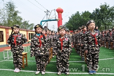 重庆市巴南区成立首个少年消防军校[图]