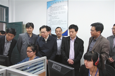 中央组织部党员教育中心主任曹毅一行在萧山电大考察浙江省"红色搜索"