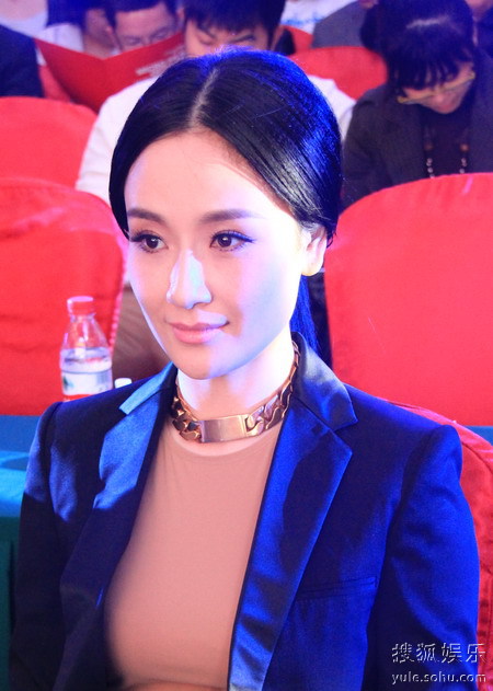 孙宁出席微电影大典当青年表率 或将参与出演