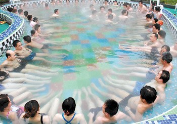 地热资源利用乱象：开发商扎堆“泡温泉”。重庆商报记者 梁杰 摄