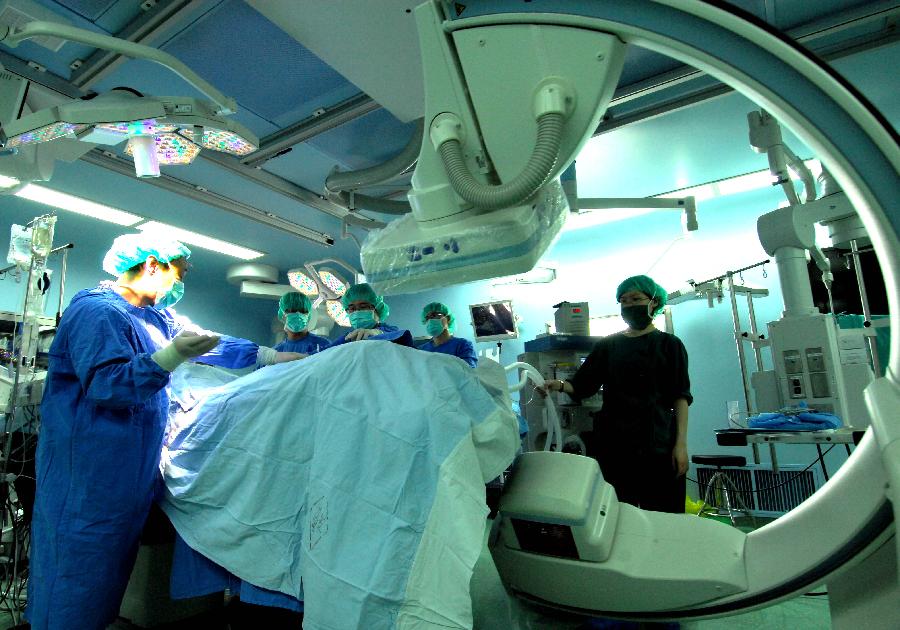 天津首个复合手术室使介入治疗和外科手术可同