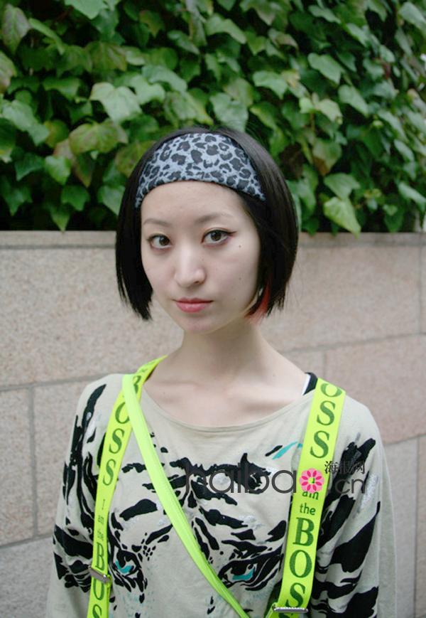 日本街拍型人的发饰秀,头巾、发带绑出头上新