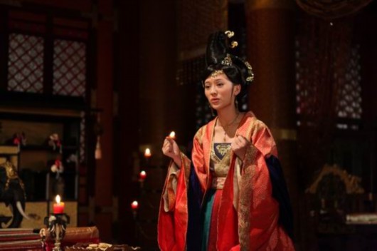 在《唐宫燕》中她饰演"唐朝第一美人"安乐公主,剧中她性格刁蛮,野心