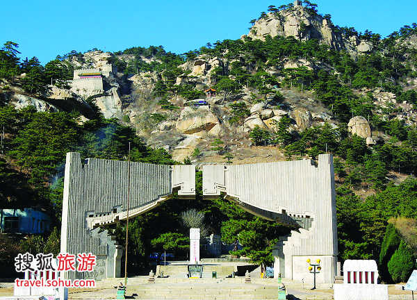 北方旅游胜地医巫闾山         医巫闾山国家级风景名胜区,含 观音阁