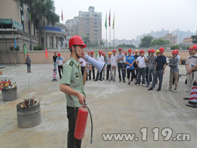 肇庆百余建筑施工单位员工参加消防安全培训(