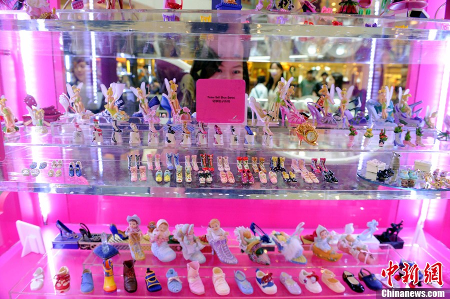 全球女性心中的梦!世界最大鞋品收藏展(图)