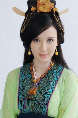 组图:华人女星演绎中国古代美女