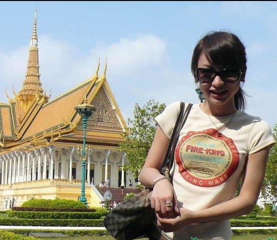 旅途实拍:中国各地美女导游(组图)