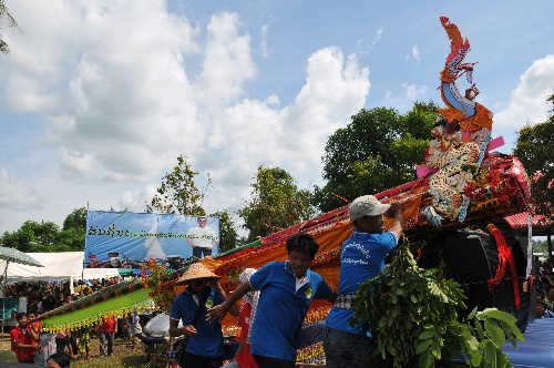 (国际)(1)老挝欢度高升节