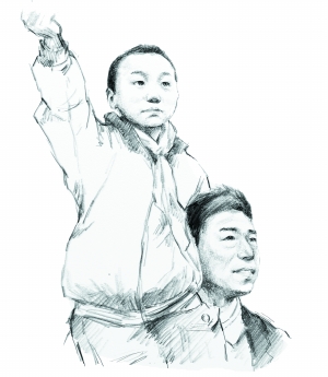 为了让国旗在校园飘扬,坚守山村小学53年的教师王华安曾将一棵香椿树