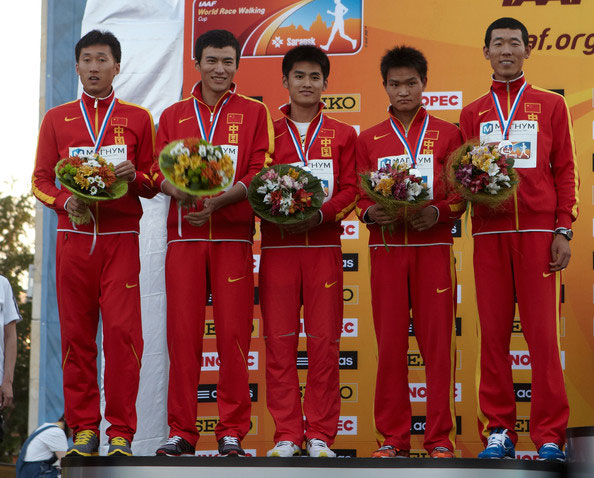 图文:竞走世界杯男子20公里 中国队五位小伙