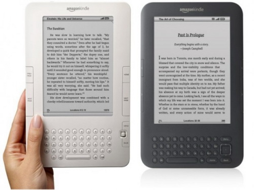 传亚马逊7月推自带光源Kindle阅读器