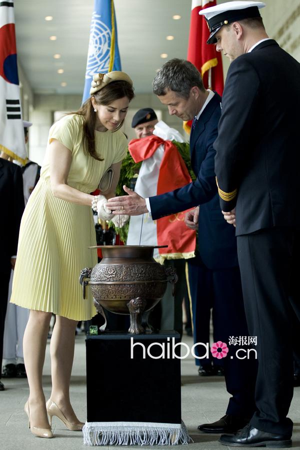 丹麦王储妃玛丽(Princess Mary)韩国行:鹅黄色