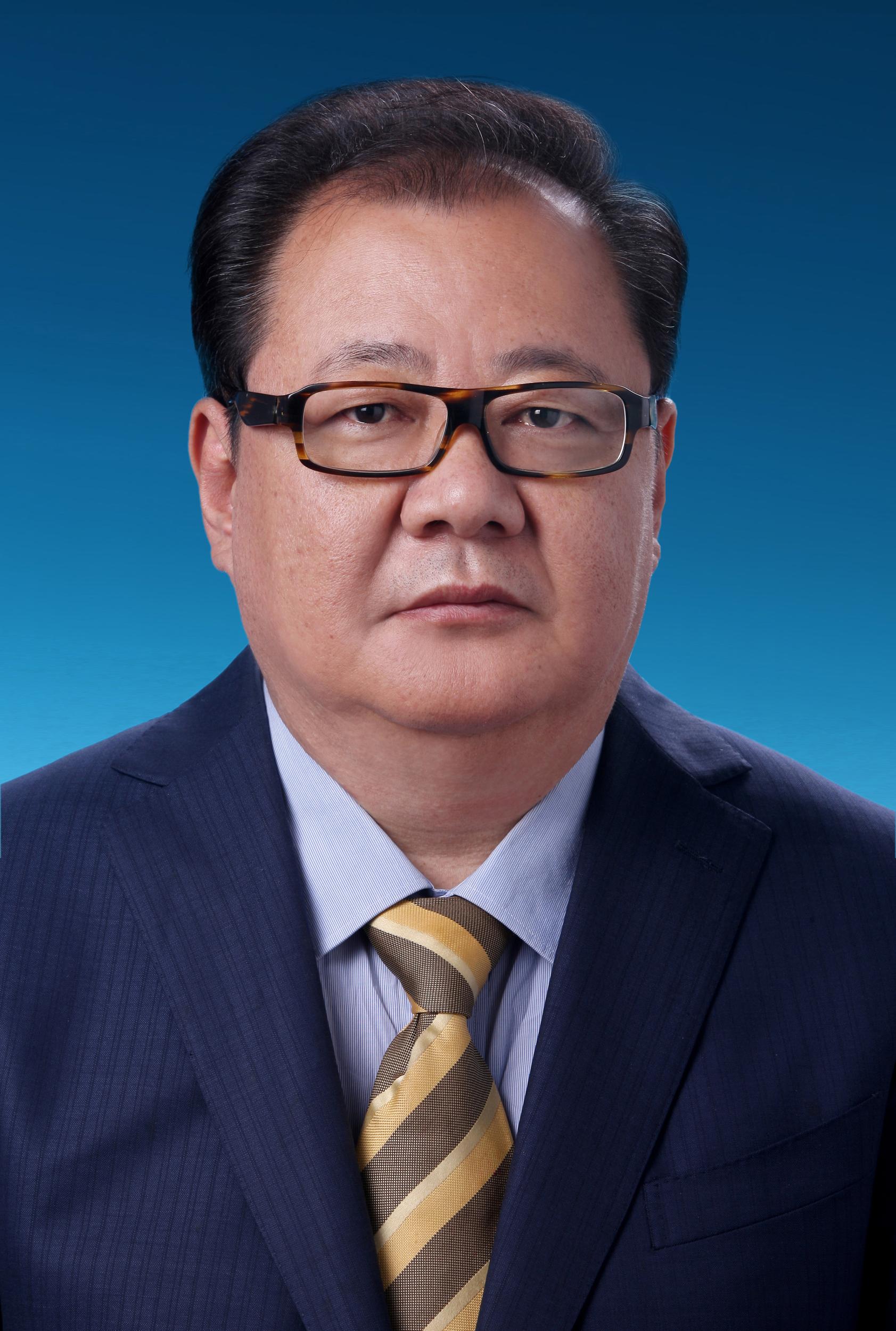 曾任青海省海北州财政局副局长,局长,省财政厅工交企业处处长;1996