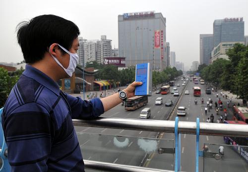 检测PM2.5 郑州民间环保力量在行动(组图)