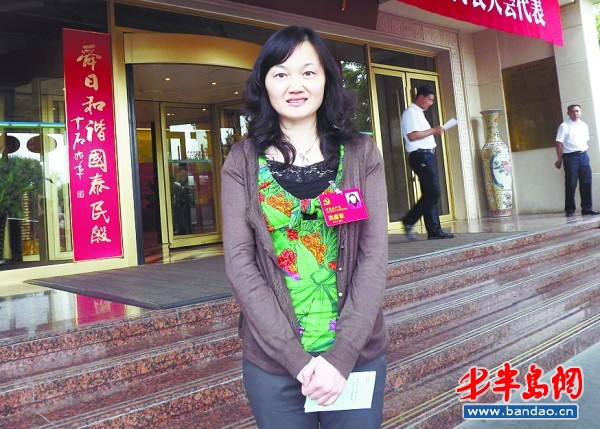 南京路小学小学杨屹校长黄河涯图片