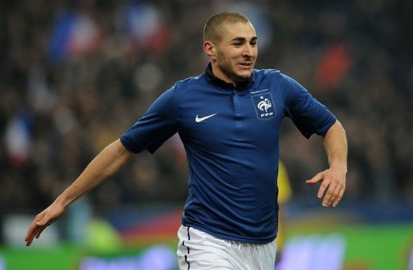 法国队公布欧洲杯大名单 昔日核心最后时刻遭