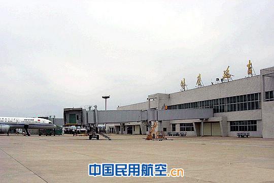 吉林监管局评估延吉机场扩建不停航施工方案(