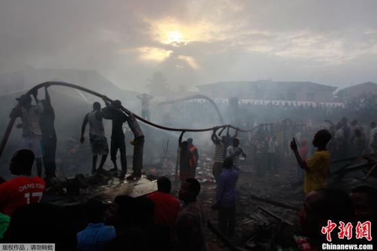 普京就客机坠毁事件向尼日利亚总统表示慰问