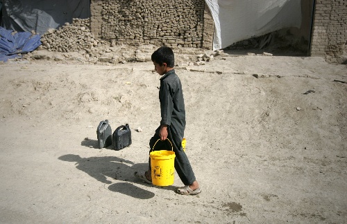 (国际·关注环境)(8)阿富汗人的取水生活