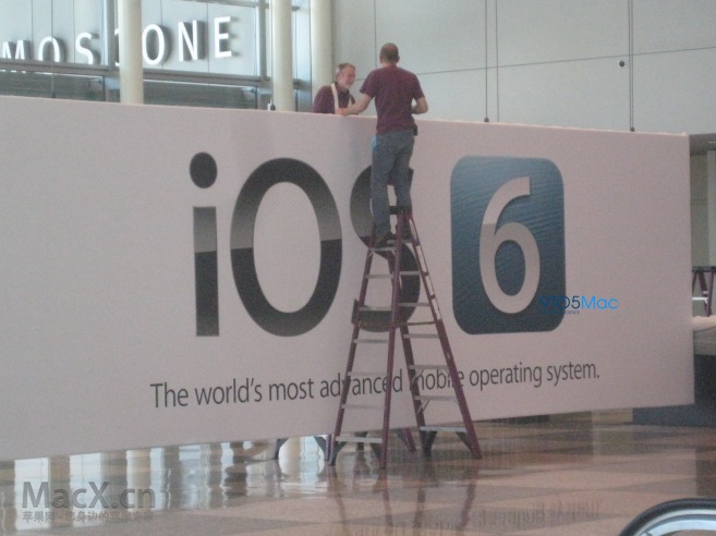 iOS 6标志惊现WWDC会场，将使用银色作为系统基调？