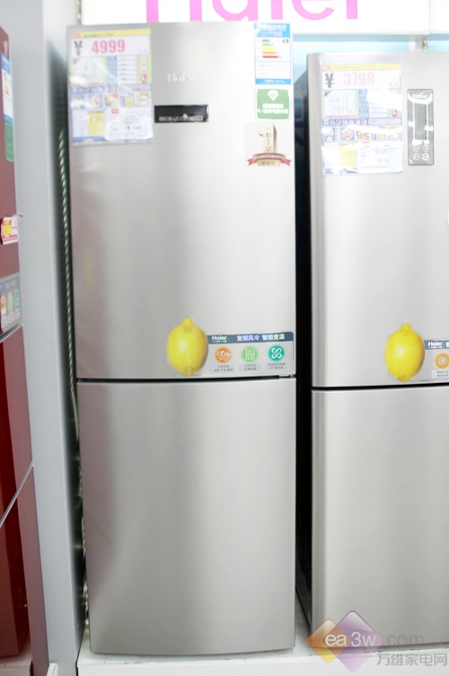 首先引起人们注意的就是它的大容量，290L的容积比一些三门冰箱的容积还要大，应对其一家三口的存储需要也不费丝毫的力气。