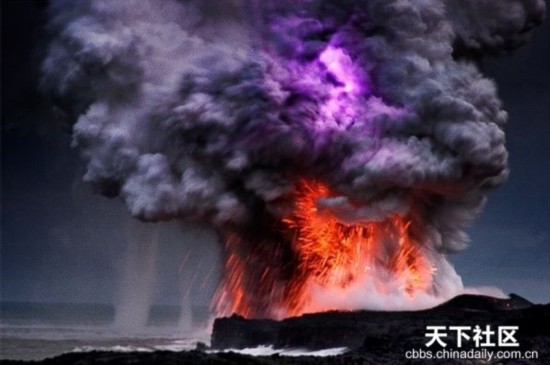 火山爆发特写:闪电风暴如置身地狱(组图)