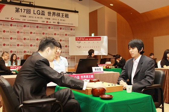 图文:LG杯首轮韩国开战 孔杰李世石焦点对决