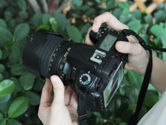 ῵ D90 ͼ 