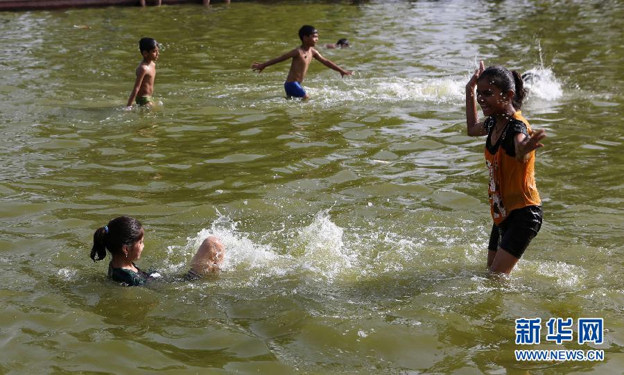 印度新德里酷热+气温连续超过42℃